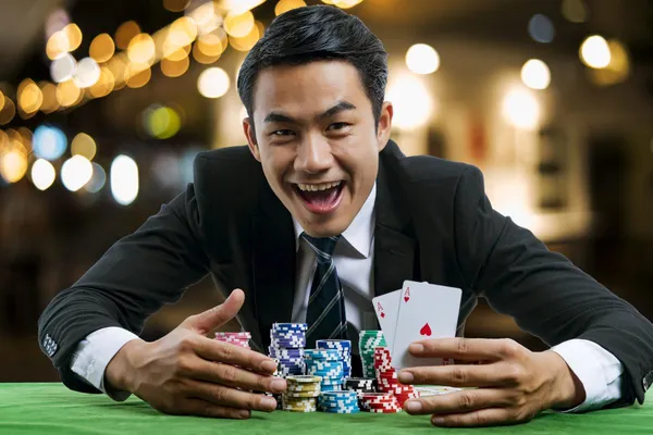 game xì tố - Mega Hit Poker